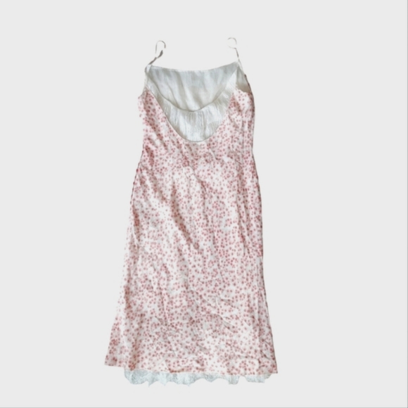 Chloe Floral Lace Spaghetti Strap Long Fitted Dress - Picture 4 of 14